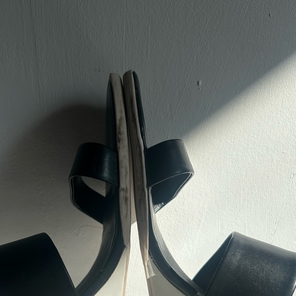 ⚡️Y2K ⚡️Kate Spade white block heel strap sandal!! Size 9.5 - Picture 7 of 7